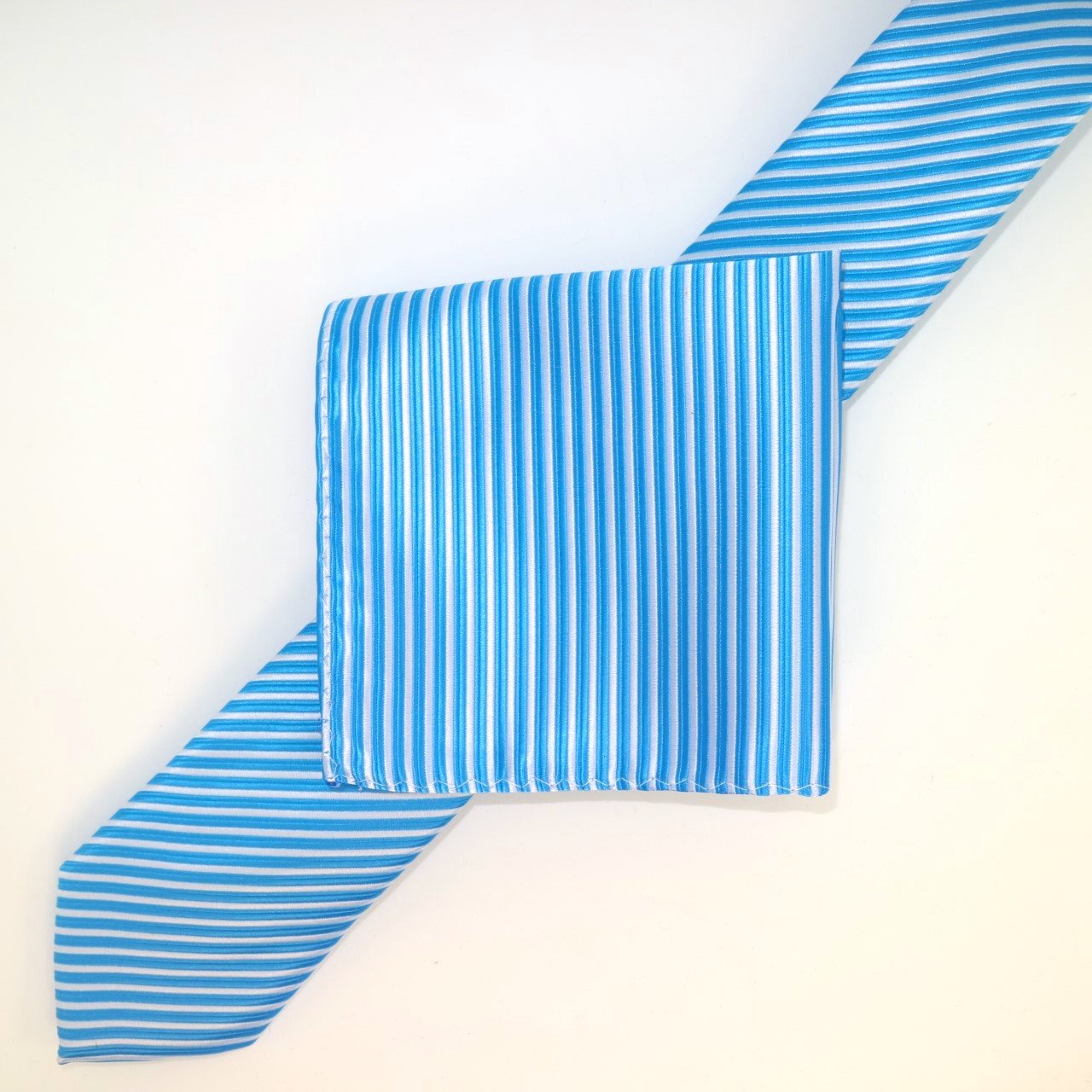 Blue/White Luxury Diagonal Striped Weave Neck Tie